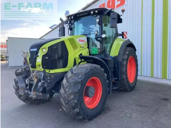 Traktors CLAAS Axion 830