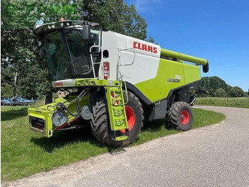 Labības kombains CLAAS Lexion 750