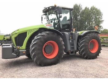 Traktors CLAAS Xerion 4000