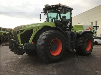 Traktors CLAAS Xerion 4000