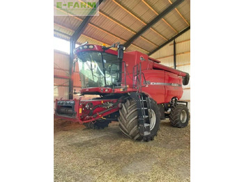 Labības kombains CASE IH