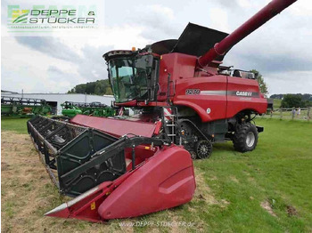 Labības kombains CASE IH