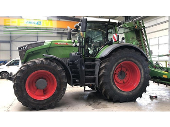 Traktors FENDT 1050 Vario