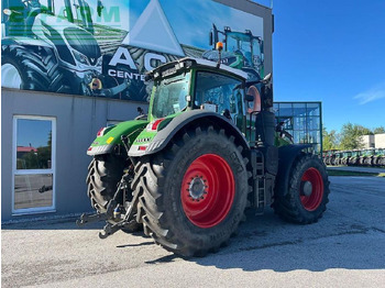 Traktors FENDT 1050 Vario