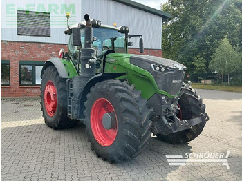 Traktors FENDT 1050 Vario