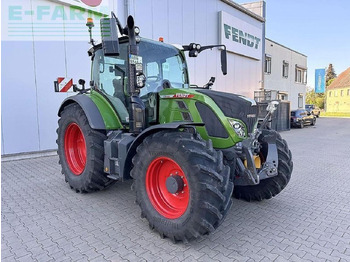 Traktors FENDT 516 Vario