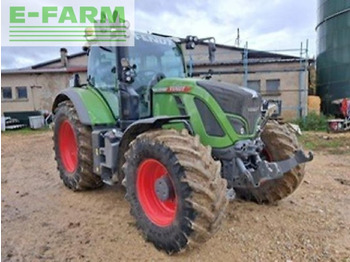 Traktors FENDT 716 Vario