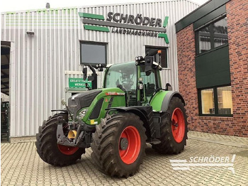 Traktors FENDT 724 Vario