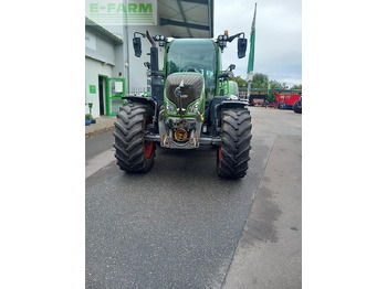 Traktors FENDT 724 Vario
