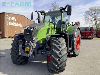 Traktors FENDT 728 Vario