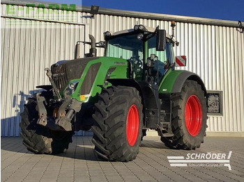 Traktors FENDT 824 Vario
