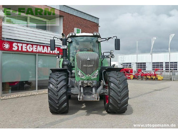 Traktors FENDT 826 Vario