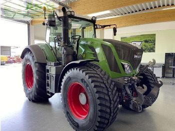Traktors FENDT 826 Vario