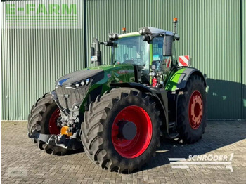 Traktors FENDT 942 Vario