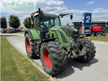 Traktors FENDT 718 Vario