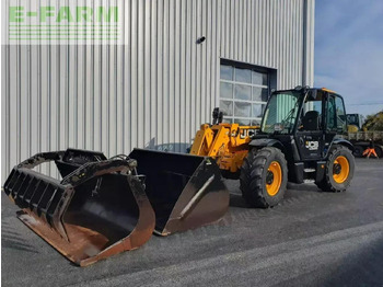 Teleskopiskais iekrāvējs JCB