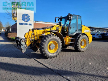 Teleskopiskais iekrāvējs JCB