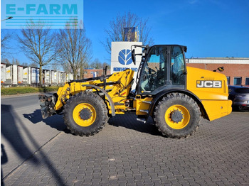Teleskopiskais iekrāvējs JCB tm 420 teleskopradlader: foto 2