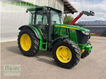 Traktors JOHN DEERE 5075M