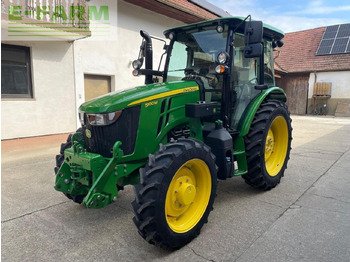 Traktors JOHN DEERE 5100M
