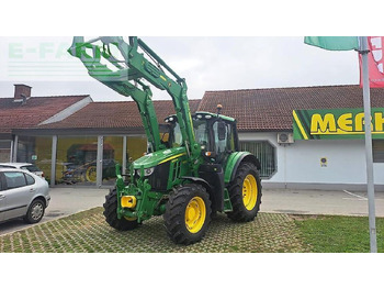 Traktors JOHN DEERE 6100M