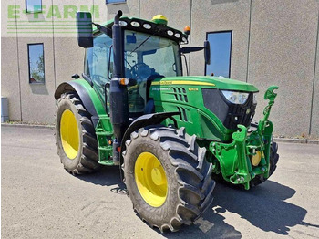 Traktors JOHN DEERE 6110R
