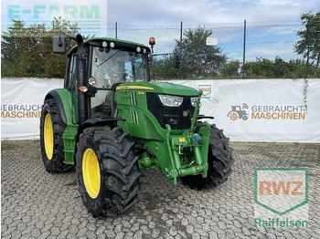 Traktors JOHN DEERE 6115M