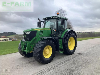Traktors JOHN DEERE 6215R