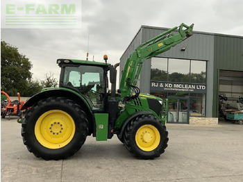 Traktors JOHN DEERE 6215R