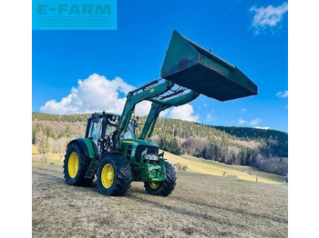 Traktors JOHN DEERE 6630