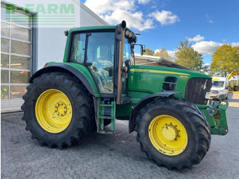 Traktors JOHN DEERE 6830