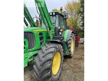 Traktors JOHN DEERE 6830