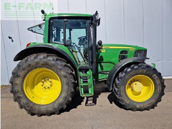 Traktors JOHN DEERE 6930