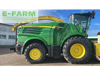 Lopbarības kombains JOHN DEERE 8400