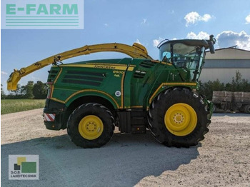 Lopbarības kombains JOHN DEERE 8600