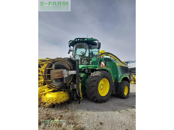 Lopbarības kombains JOHN DEERE