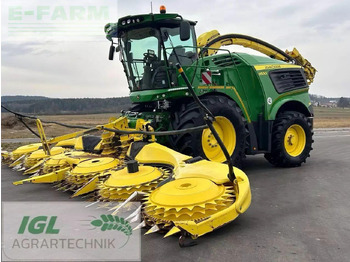 Lopbarības kombains JOHN DEERE