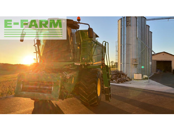 Labības kombains JOHN DEERE T550