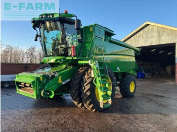Labības kombains JOHN DEERE T670