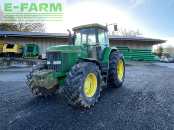 Traktors JOHN DEERE 7700