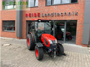 Traktors KIOTI