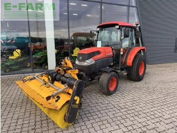 Traktors KUBOTA