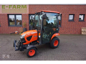 Traktors KUBOTA