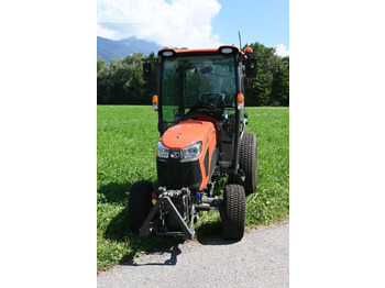 Traktors KUBOTA