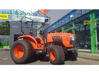 Traktors KUBOTA