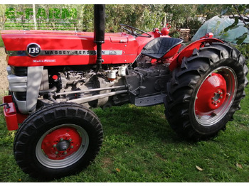 Traktors MASSEY FERGUSON 100 series