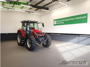 Traktors MASSEY FERGUSON 100 series