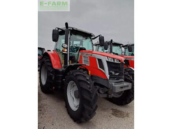 Traktors MASSEY FERGUSON 100 series