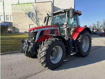 Traktors MASSEY FERGUSON 100 series