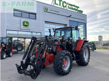 Traktors McCORMICK